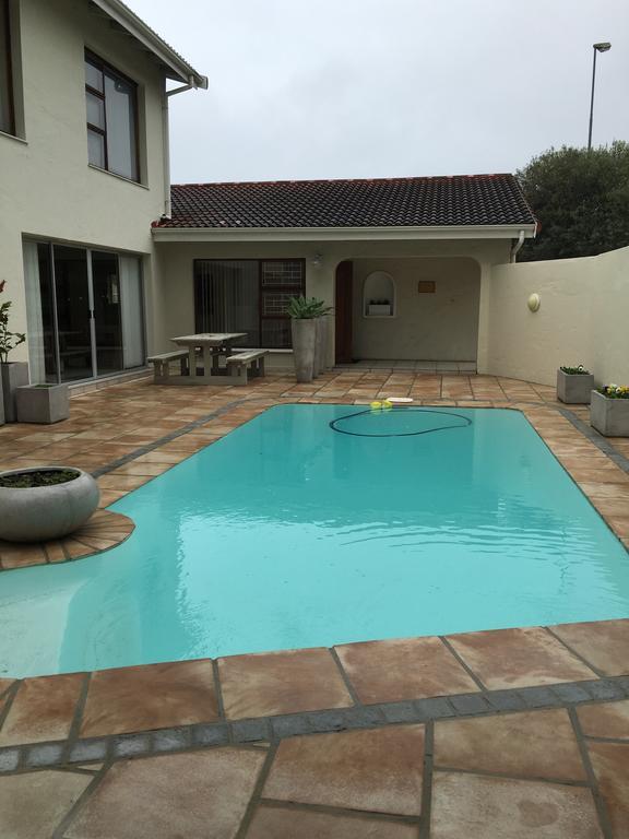 Four Pines Lodge Hermanus Exterior foto